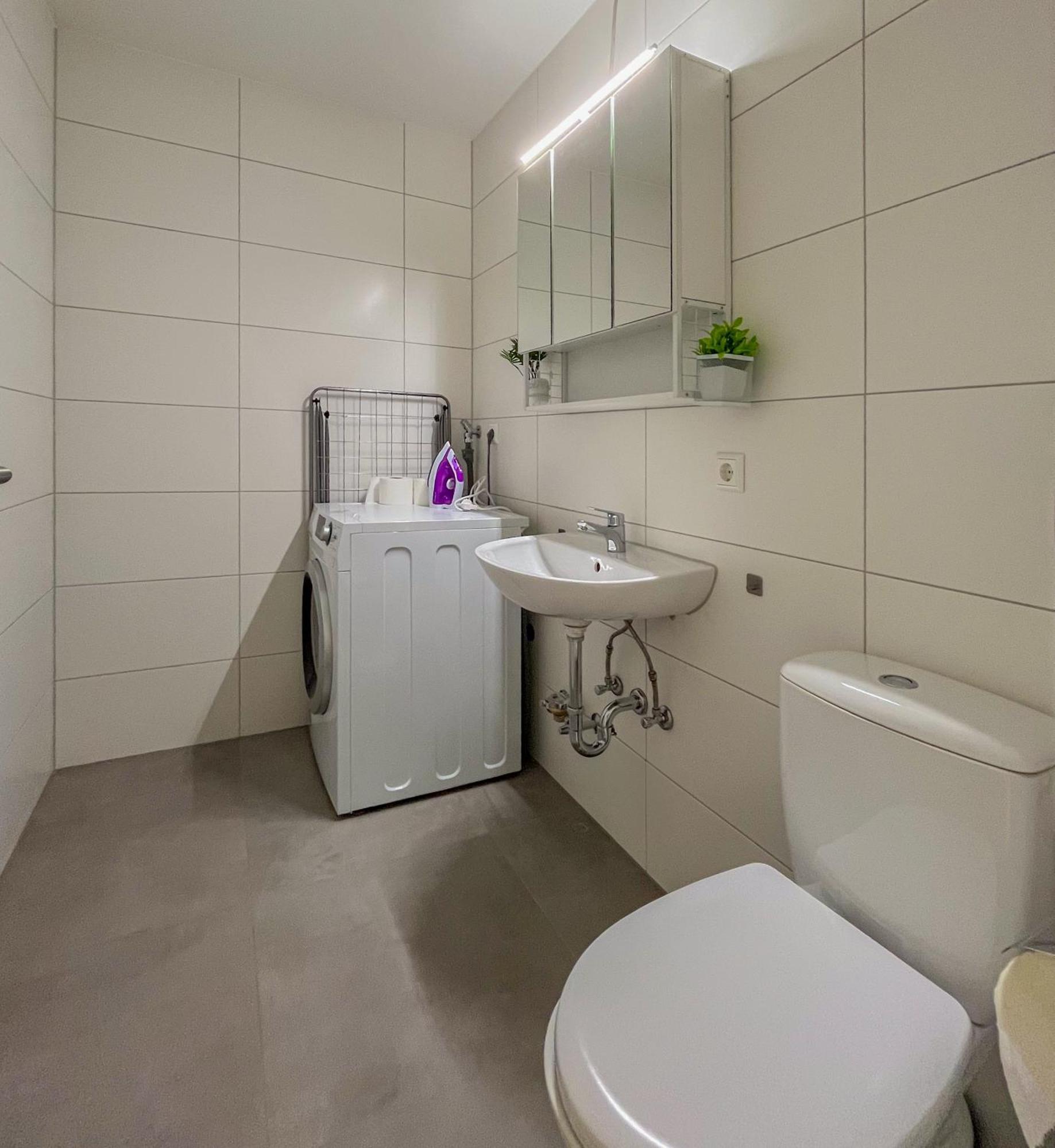 Rosenberg-Suites - Zentral, Stellplatz, Grosse Terasse, Business & Privat Heilbronn Luaran gambar
